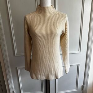 Everlane 100% Cashmere Ribbed Mock Neck Sweater in Cream